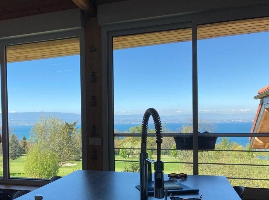 Appartement Vue Sur Le Golf Et Le Lac Leman Publier Exterior foto